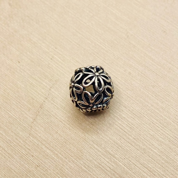 EUC Pandora 790890 Sterling Silver Wildflower Walk Openworks Bead - RETIRED - Picture 6 of 10